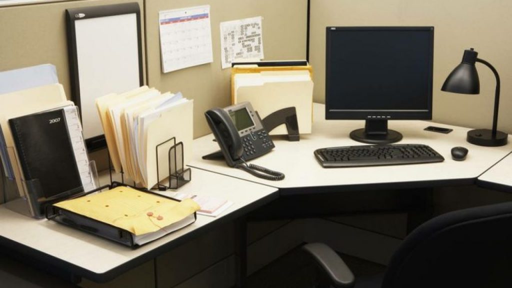 Neat and Organized Work Desk 1280x720 1024x576 - Ways to Focus Better During Work